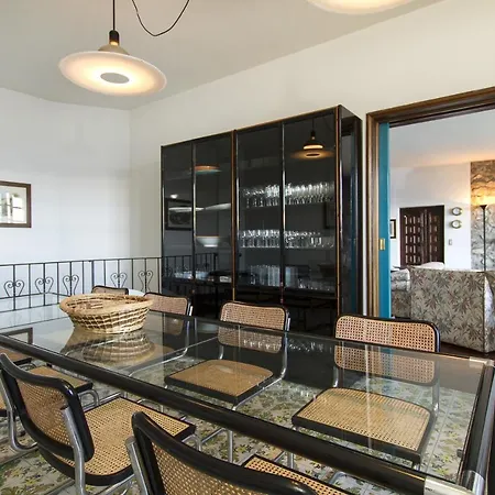 Cinderella 5 Bedrooms 10 Pax Vila *