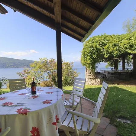 Cinderella 5 Bedrooms 10 Pax Ispra