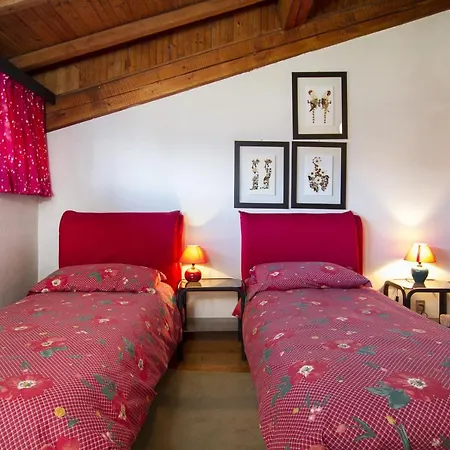 Vila Cinderella 5 Bedrooms 10 Pax Ispra